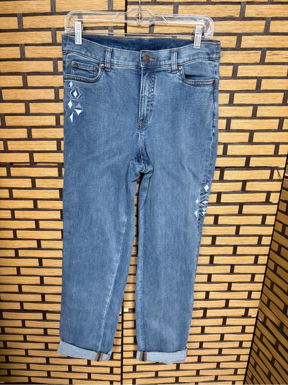 Canyon retreat embroidered jeans size 6